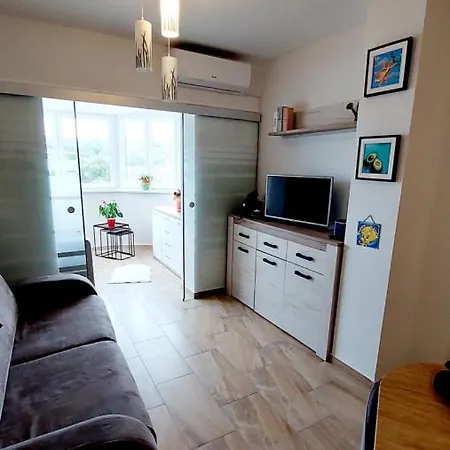 Apartman Lusy 아파트 투라니