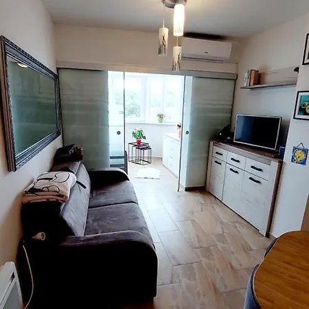아파트 Apartman Lusy 투라니